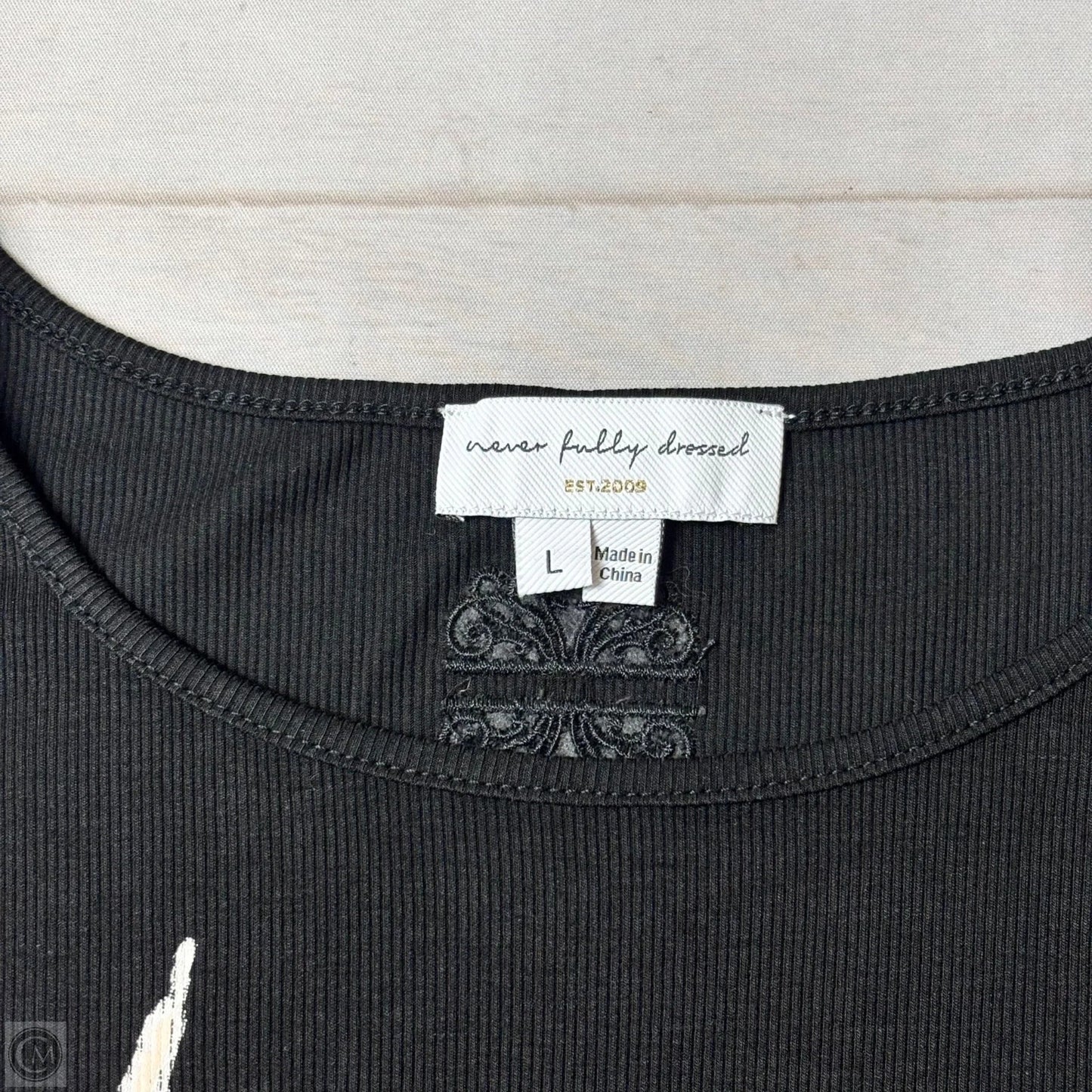Top Short Sleeve By Never Fully Dressed In Black & Tan, Size: L