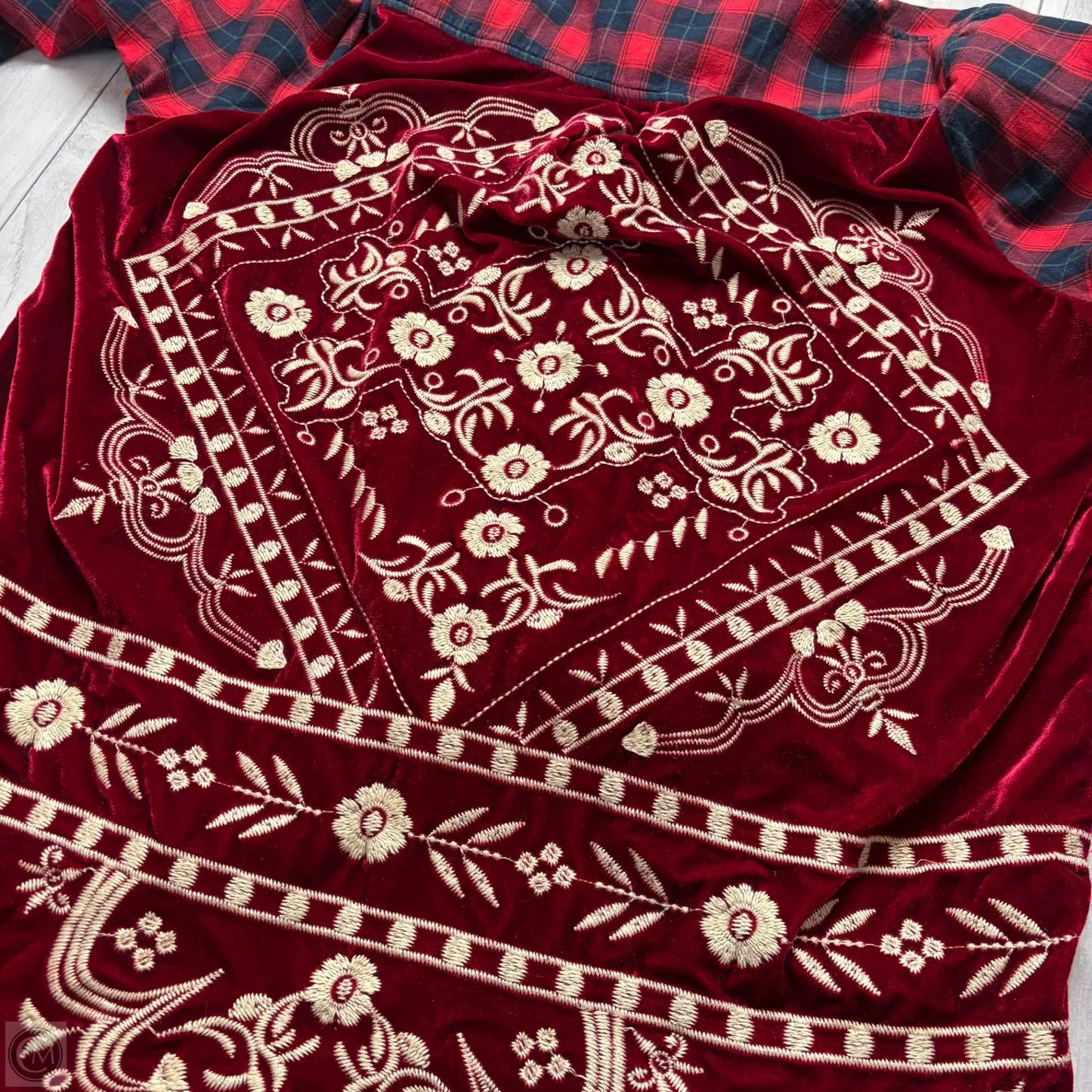 Top Long Sleeve By Paparazzi In Plaid Pattern, Size: 2x