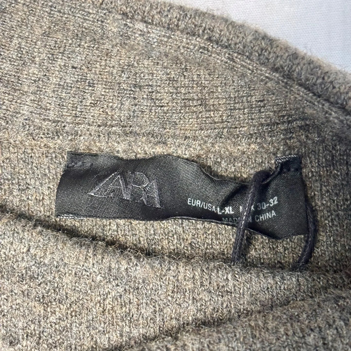 Sweatshirt Collar By Zara In Brown, Size: L