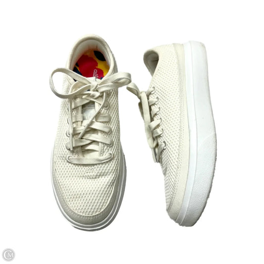 Shoes Sneakers By Allbirds In Cream, Size: 8