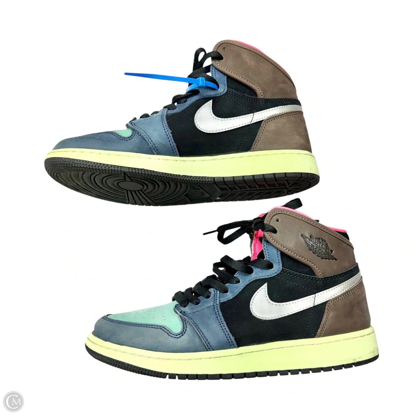 Shoes Luxury Designer By Jordan In Multi-colored, Size: 9