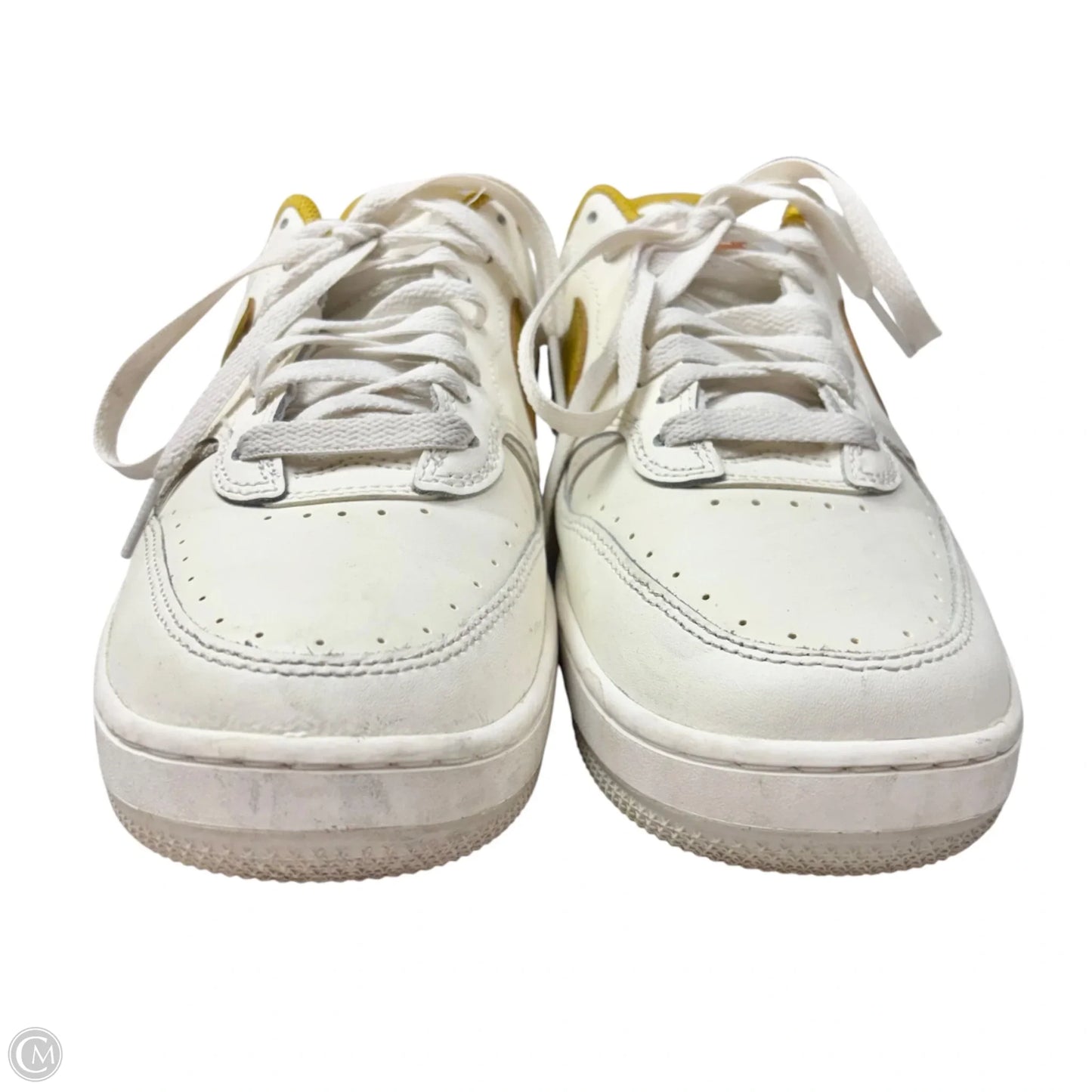 Shoes Sneakers By Nike In White & Yellow, Size: 8.5