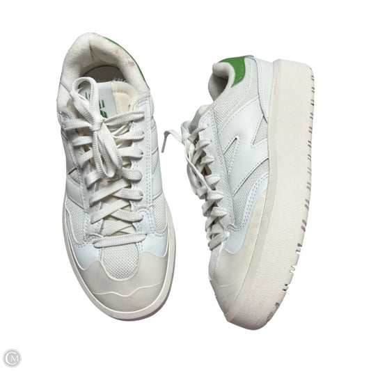 Shoes Sneakers By New Balance In Green & White, Size: 7