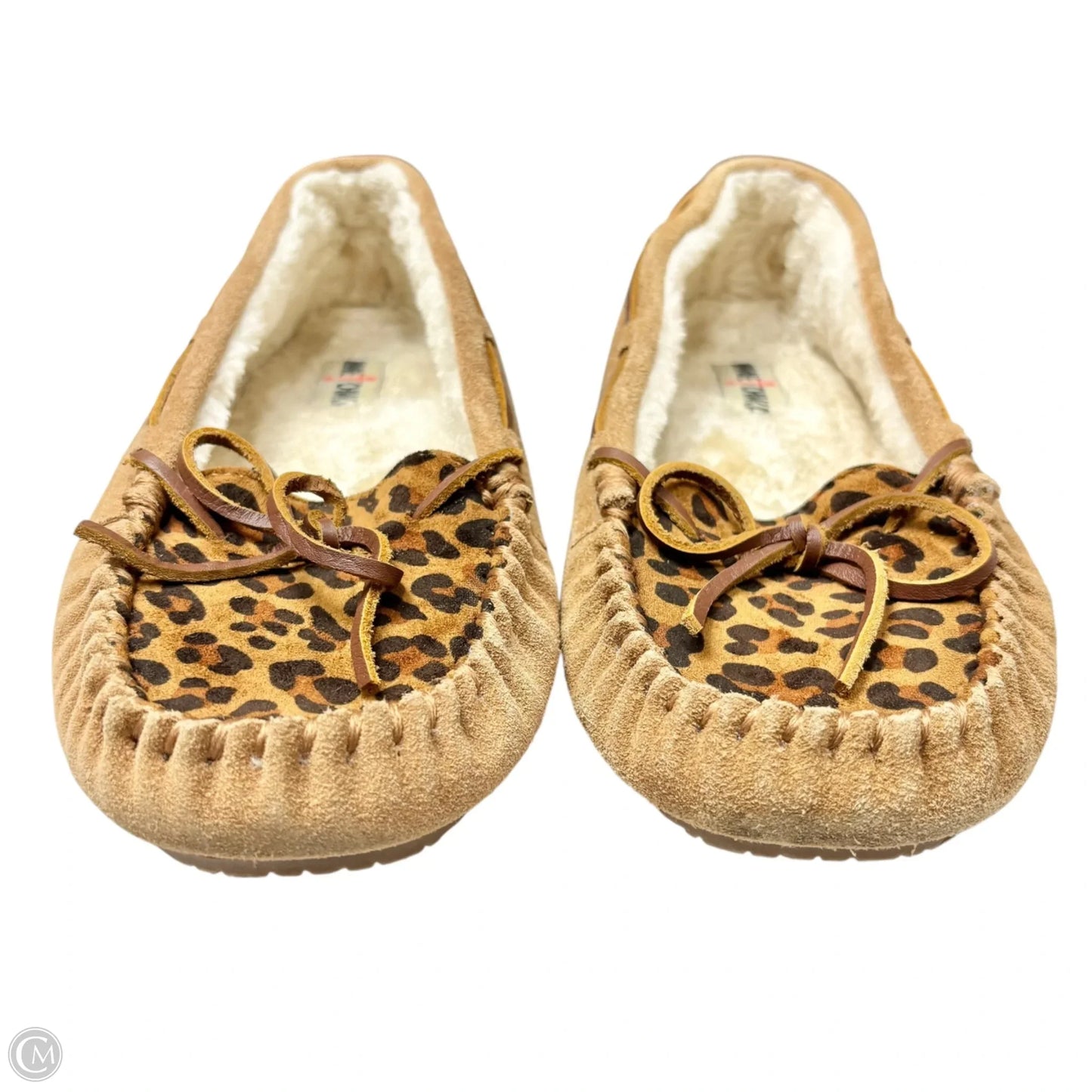 Shoes Flats By Minnetonka In Animal Print, Size: 10