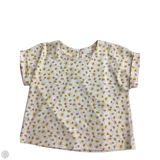 Top Short Sleeve By Melloday In Yellow, Size: Xl