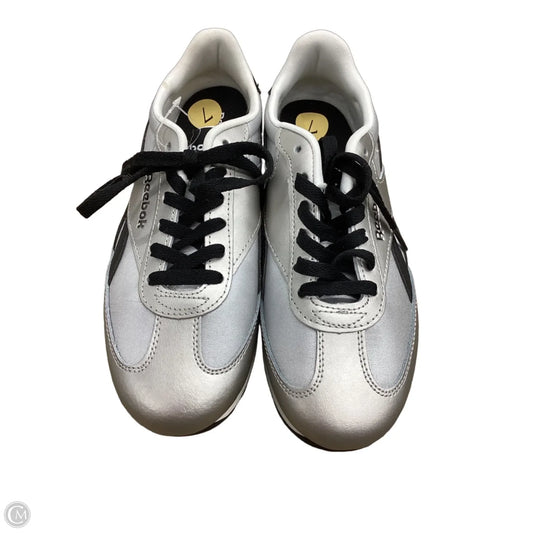 Shoes Athletic By Reebok In Silver, Size: 7