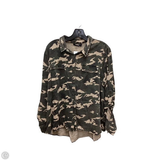 Top Long Sleeve By Doe & Rae In Camouflage Print, Size: M