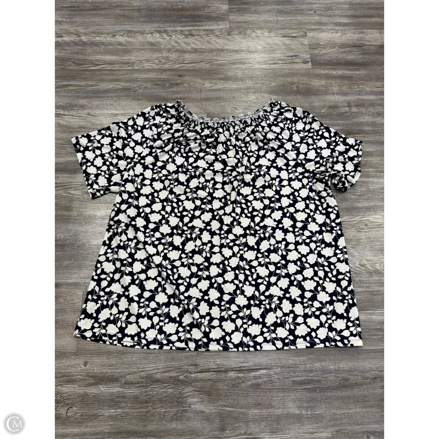 Top Short Sleeve By Talbots In White, Size: 3x