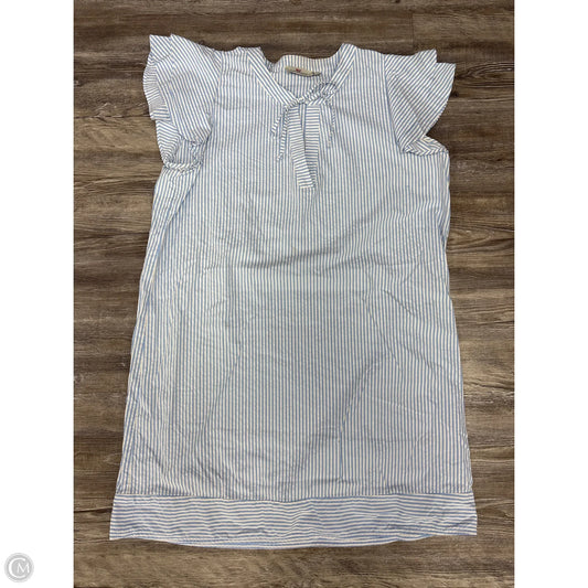 Dress Casual Short By Vineyard Vines In Blue & White, Size: L
