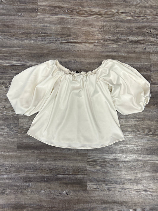 Top Short Sleeve By Express In White, Size: Xs