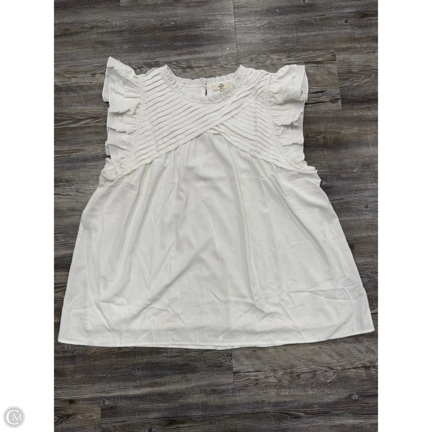 Top Short Sleeve By Entro In White, Size: 2x