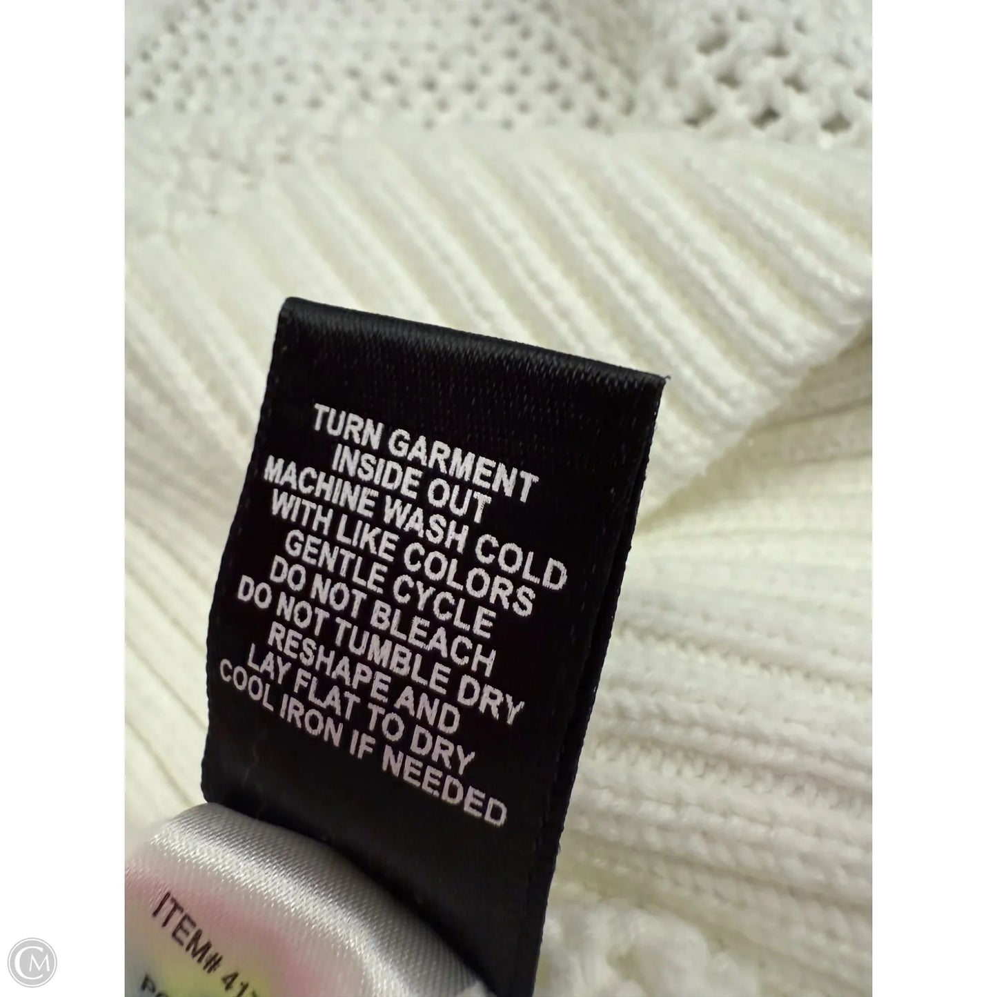 Sweater By Torrid In White, Size: 1x