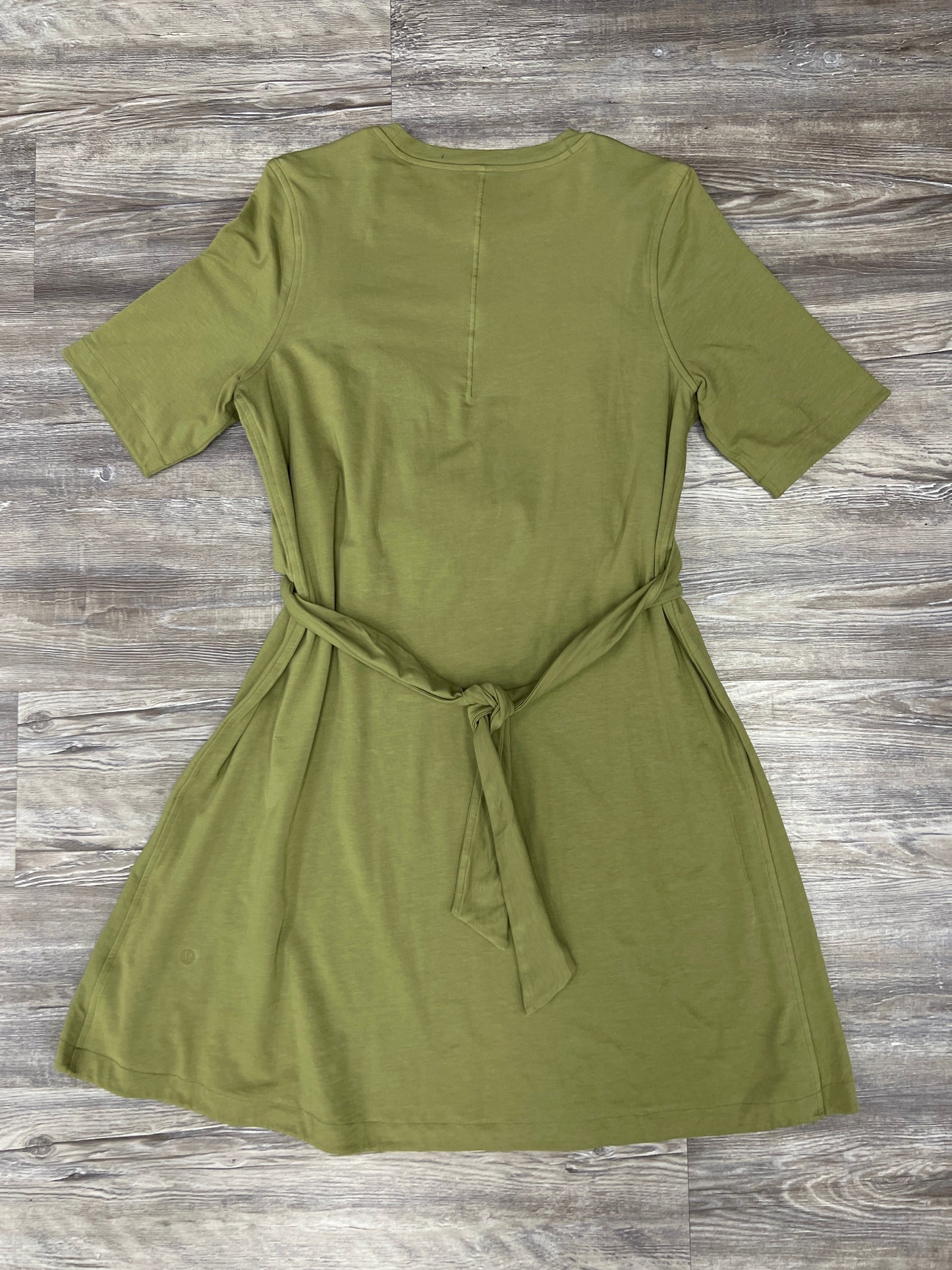 Dress Casual Short By Lululemon  Size: 8