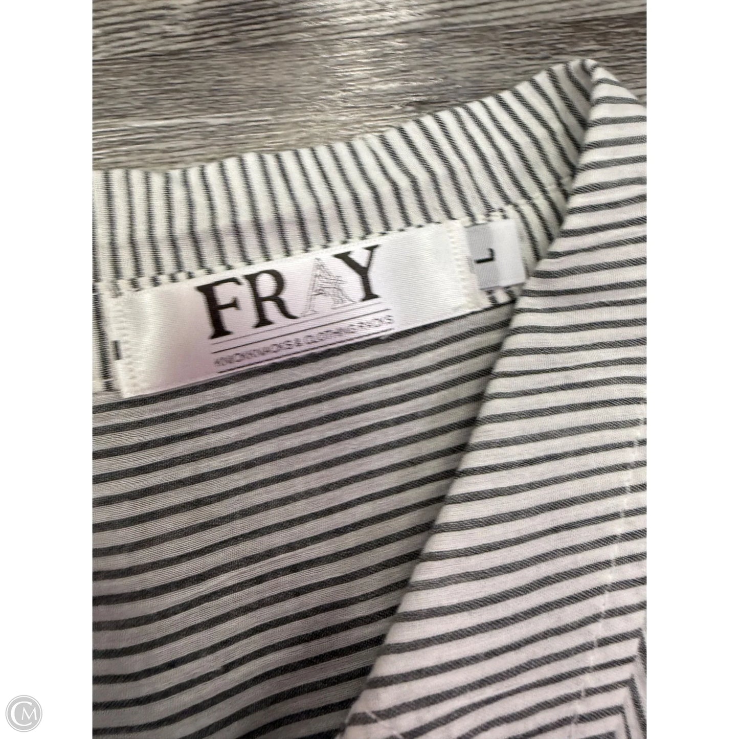 Top Long Sleeve By Clothes Mentor In Grey & White, Size: L