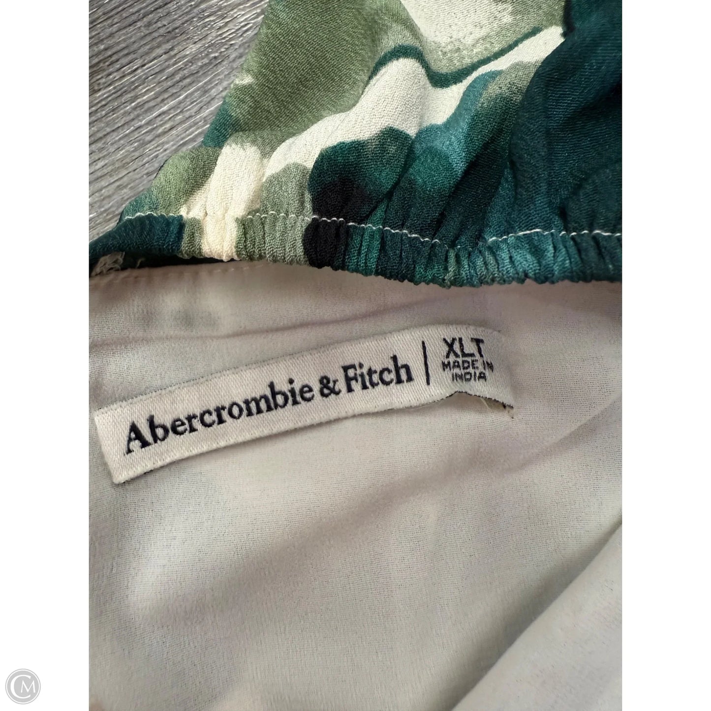 Dress Party Short By Abercrombie And Fitch In Green & Tan, Size: Xl