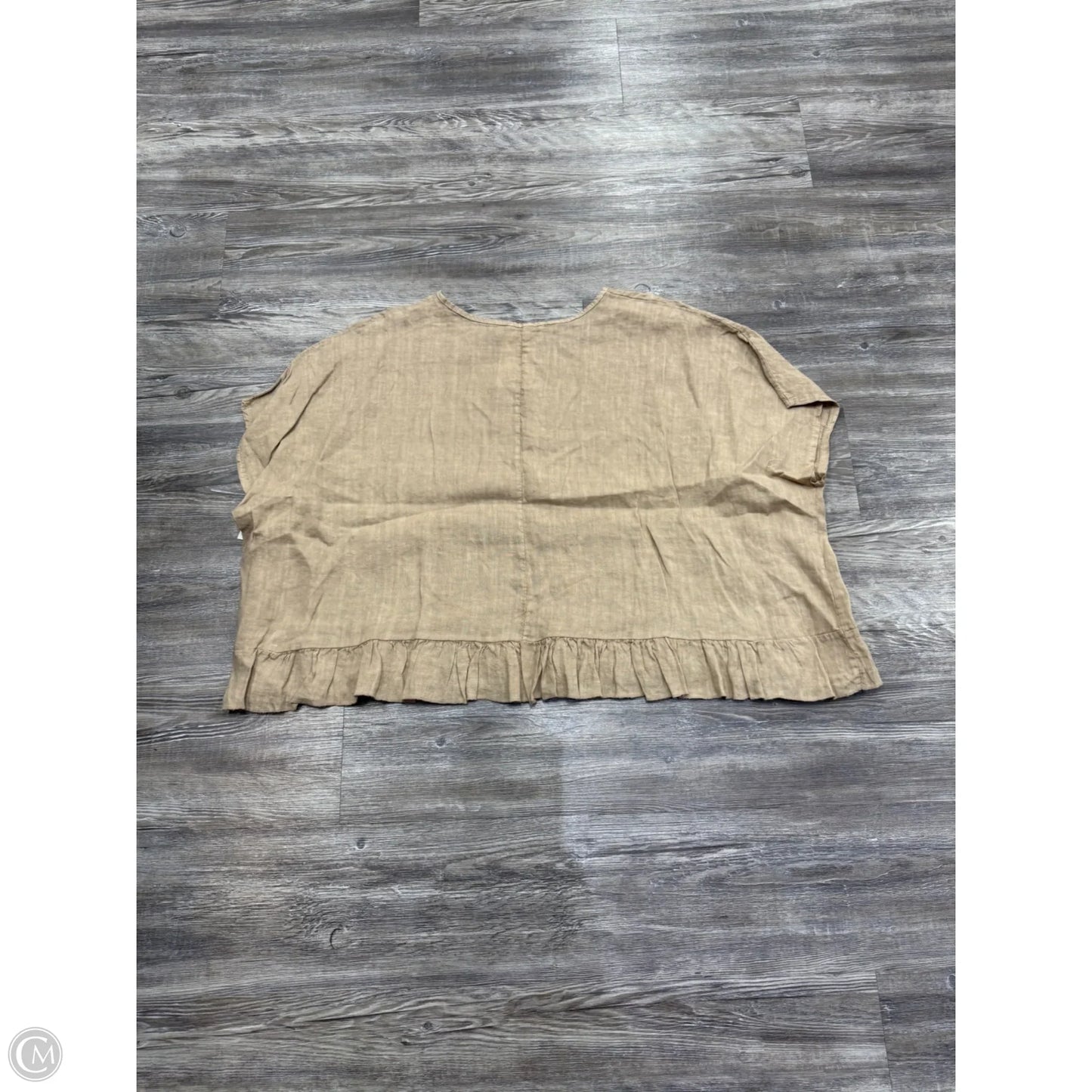 Top Short Sleeve By Liabella In Tan, Size: L