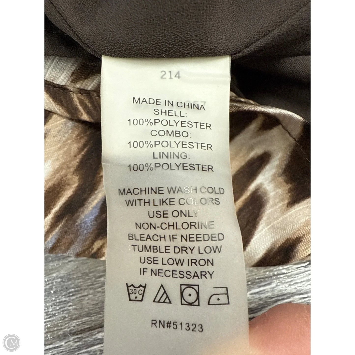 Top Long Sleeve By Vince Camuto In Animal Print, Size: 2x