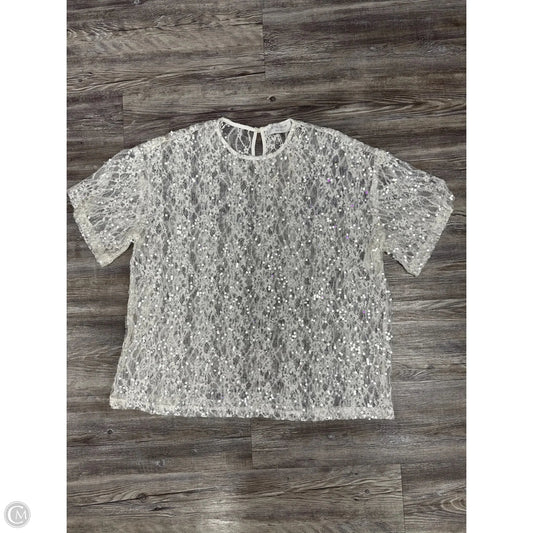 Top Short Sleeve By Petal & Pup In White, Size: L