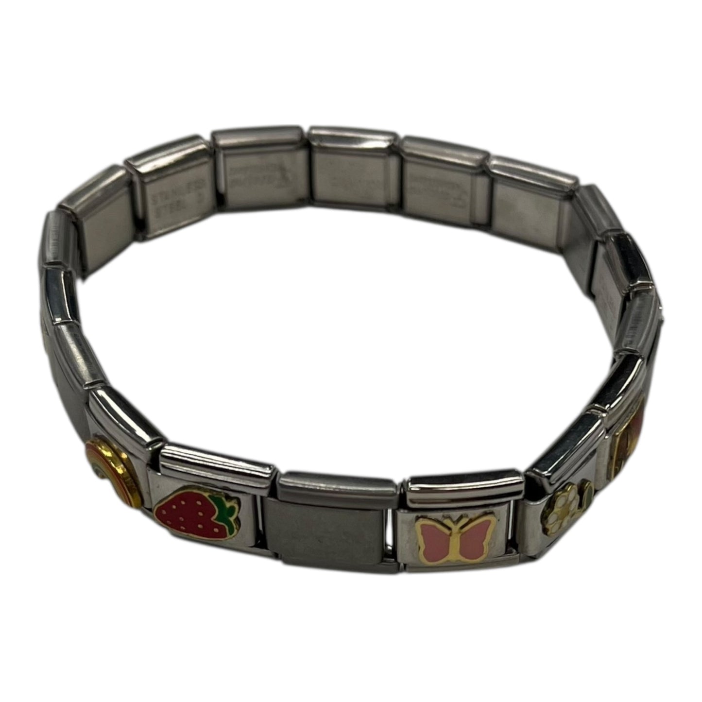 Bracelet Charm By Clothes Mentor In Silver