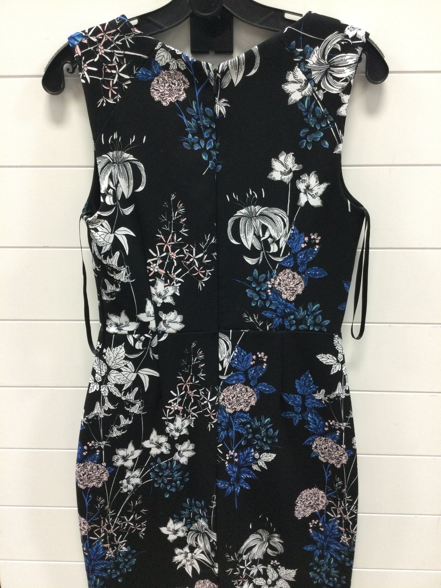 Dress Casual Short By Banana Republic In Black & Blue, Size:2