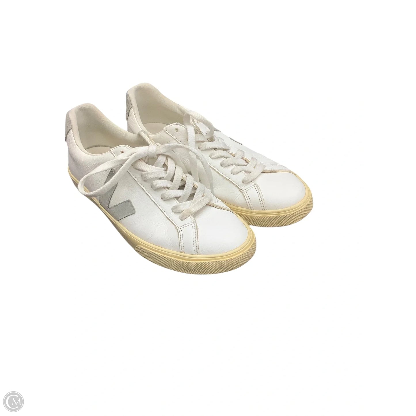 Shoes Sneakers By Veja In White, Size: 9, As Is