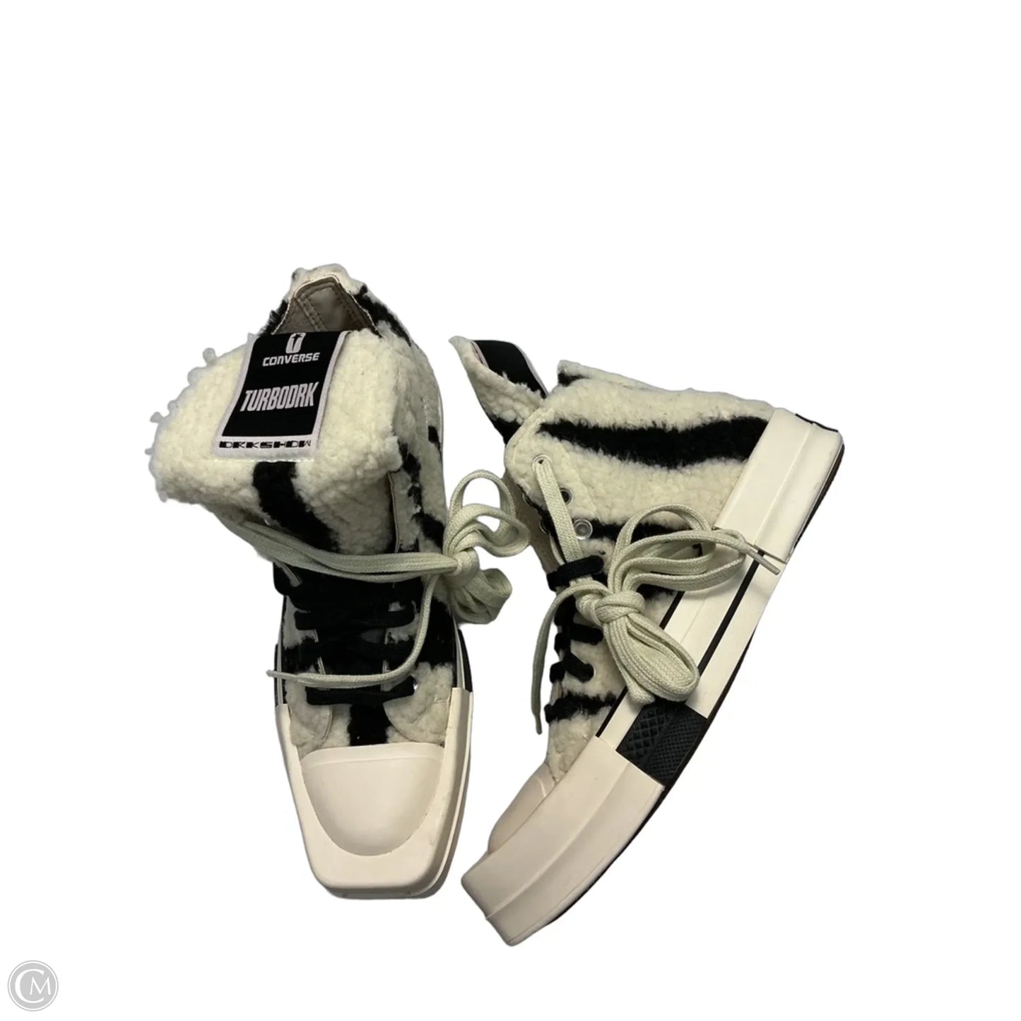 Shoes Sneakers By Converse In Black & Cream, Size: 8.5