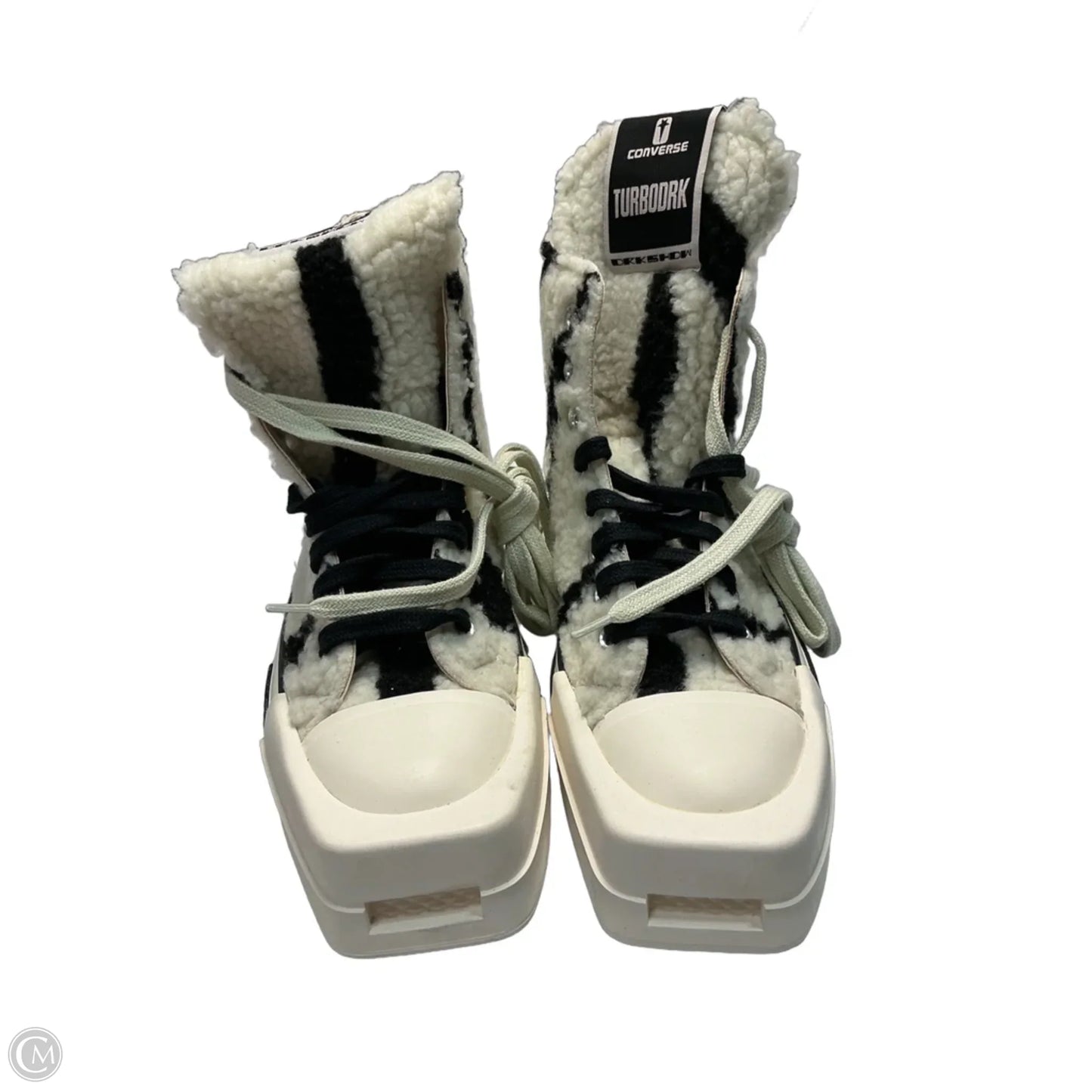 Shoes Sneakers By Converse In Black & Cream, Size: 8.5