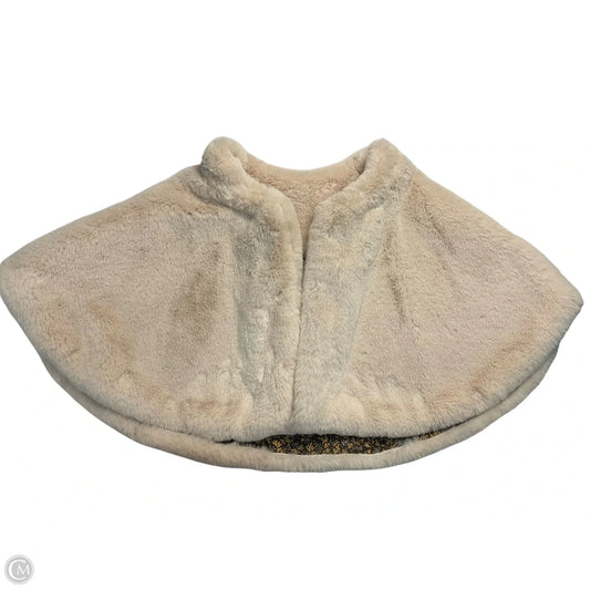 Shawl By Sleeping On Snow In Cream, Size: Osfm