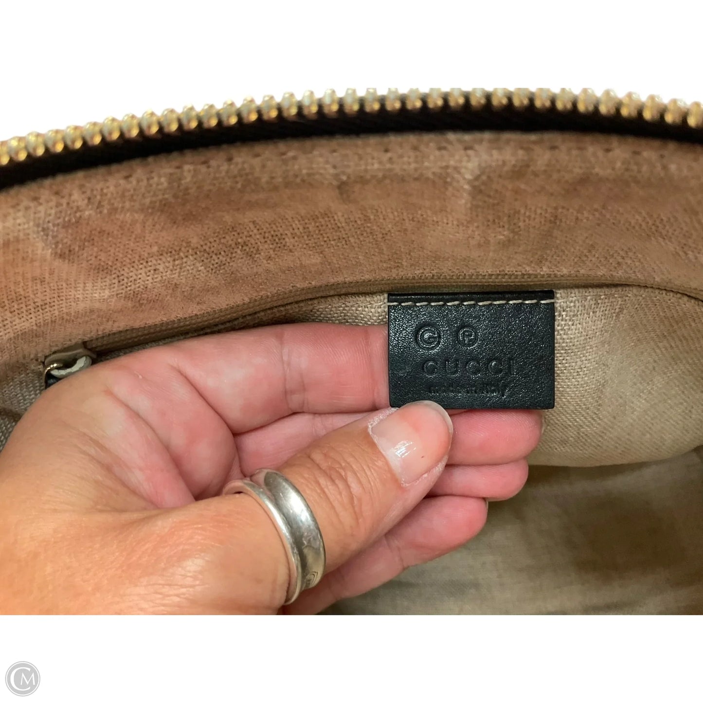 Crossbody Luxury Designer By Gucci, Size: Large