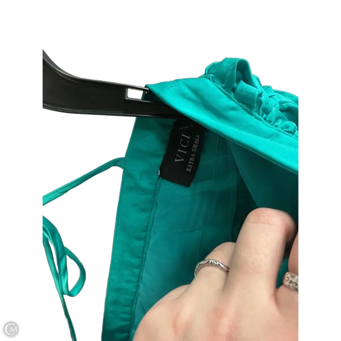 Top Short Sleeve By Vici In Green, Size: Xs