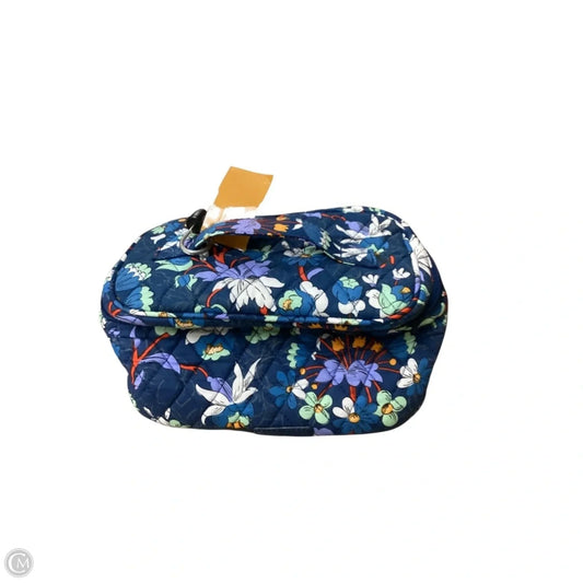 Makeup Bag By Vera Bradley, Size: Medium