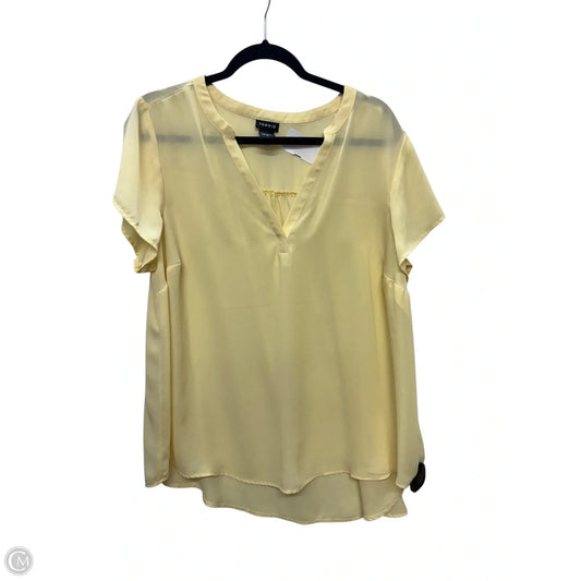 Top Short Sleeve By Torrid In Yellow, Size: L