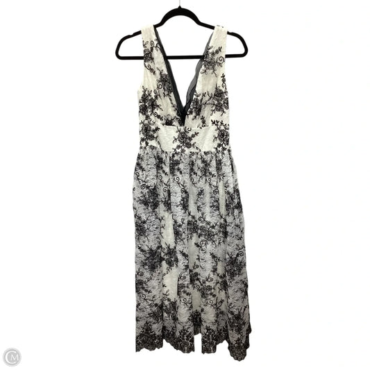Dress Designer By Vera Wang In White, Size: 8