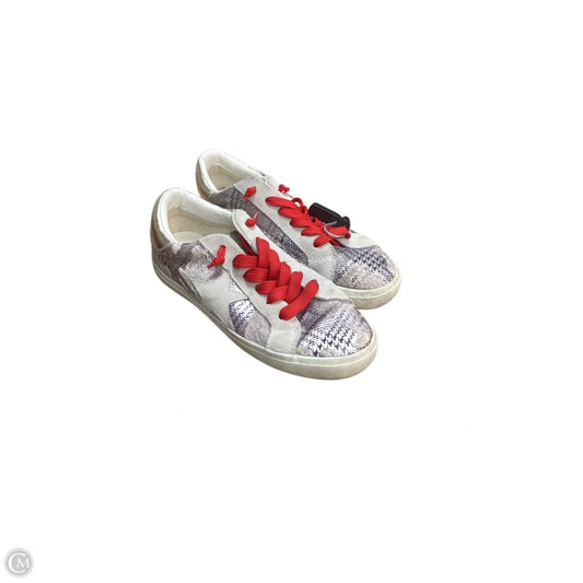 Shoes Sneakers By Steve Madden In Multi-colored, Size: 7.5