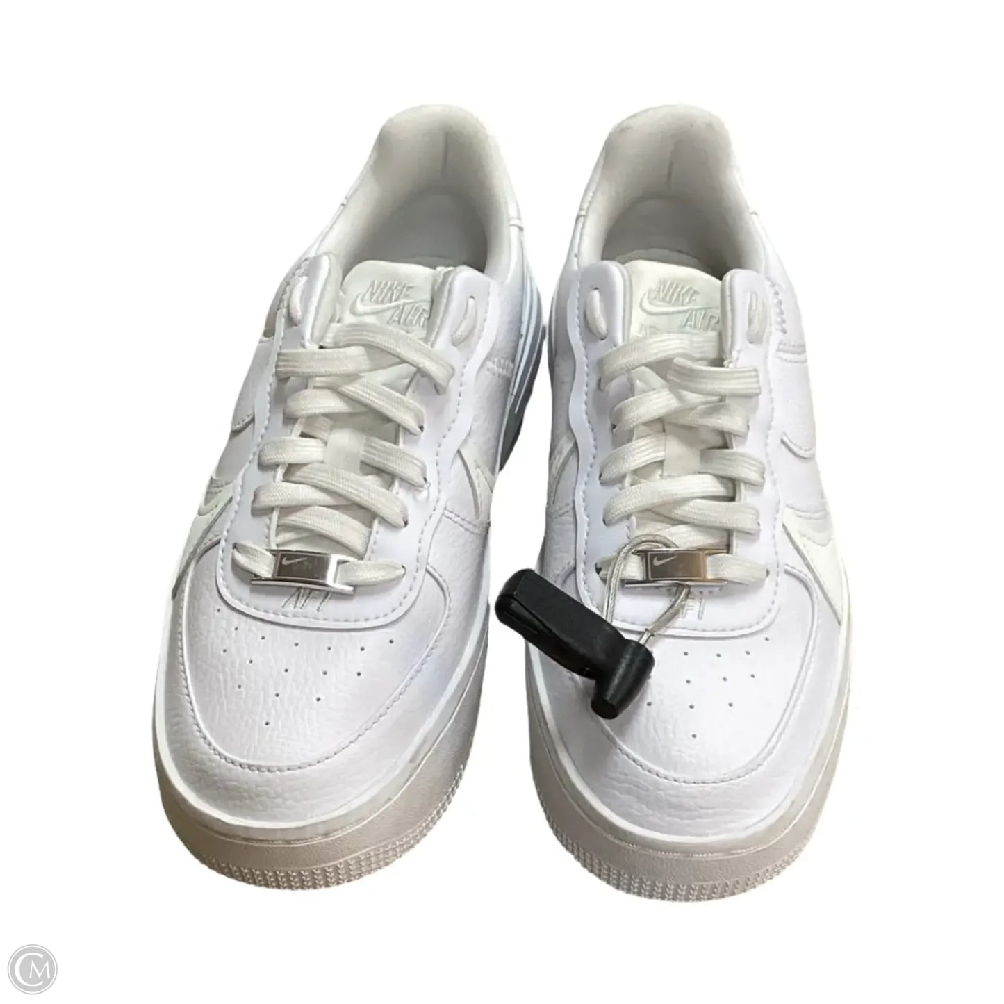 Shoes Sneakers By Nike In White, Size: 6