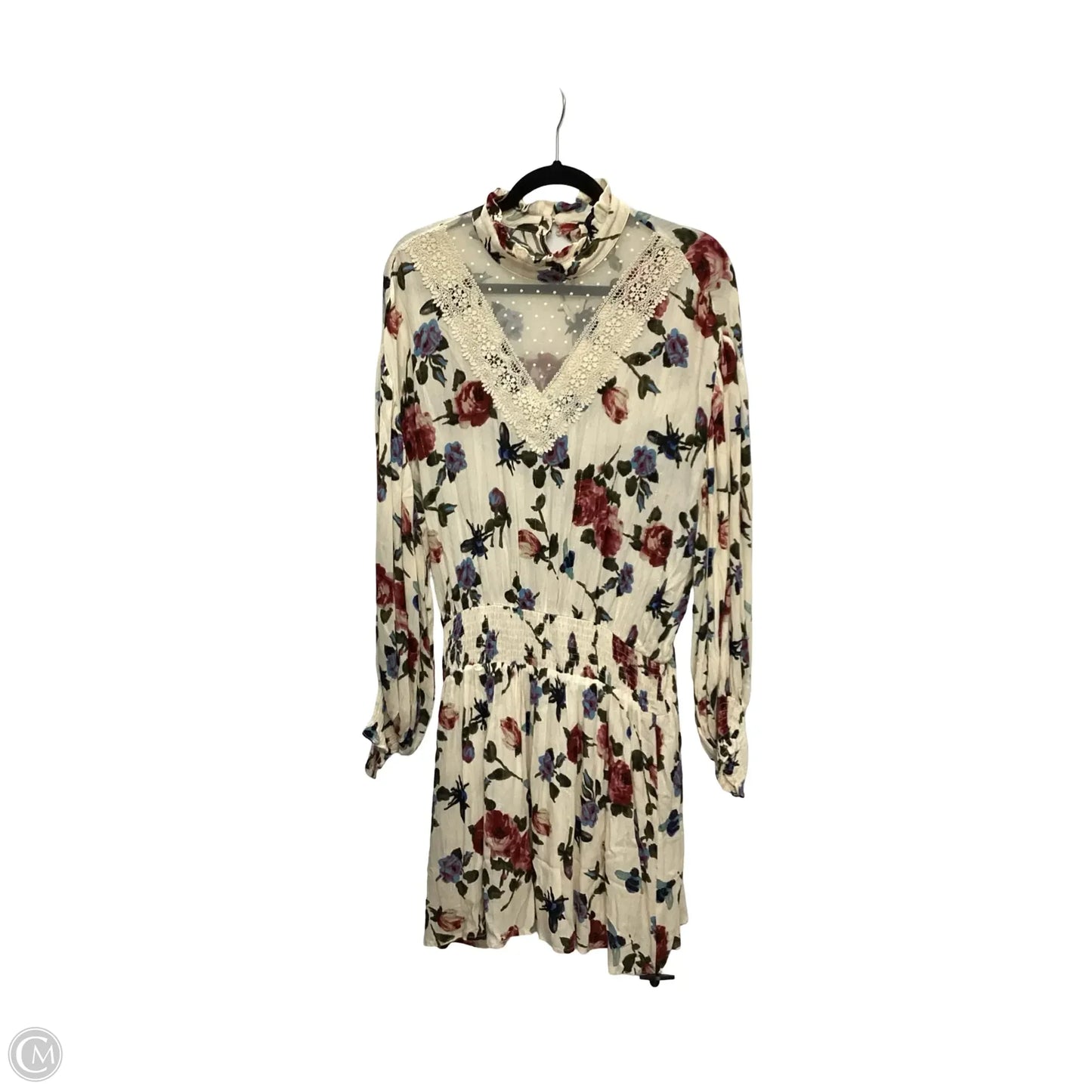 Dress Casual Short By Entro In Cream, Size: L