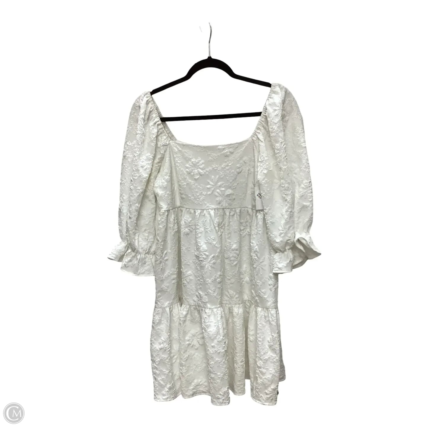 Dress Casual Short By Entro In White, Size: S