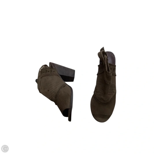Shoes Heels Block By Naughty Monkey In Brown, Size: 8
