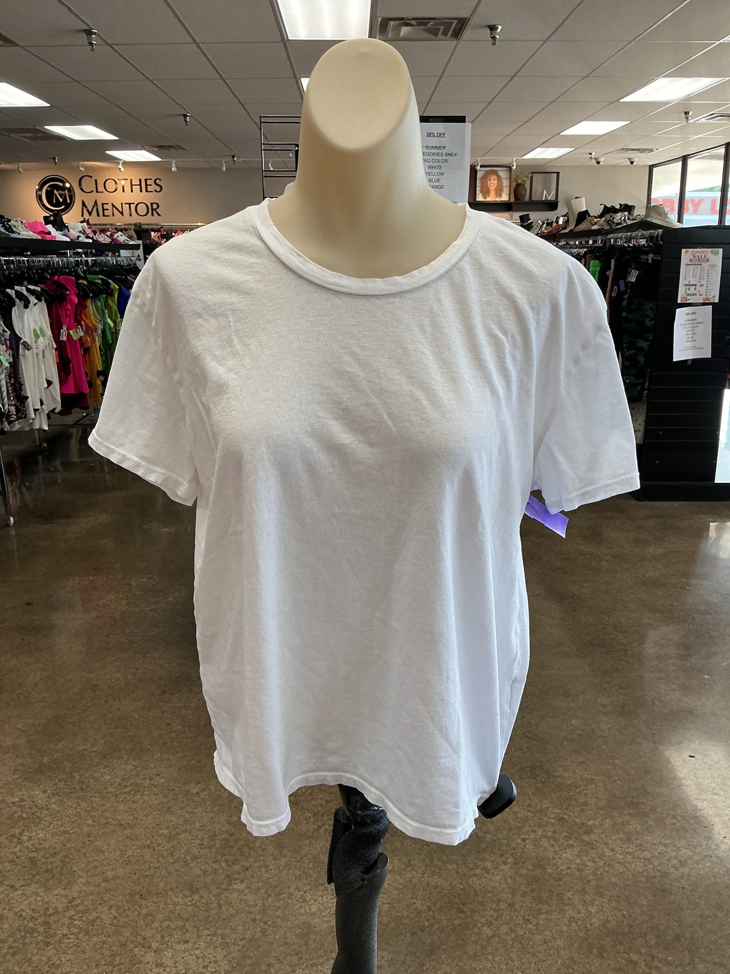 Top Ss Basic By Clothes Mentor In White, Size:L