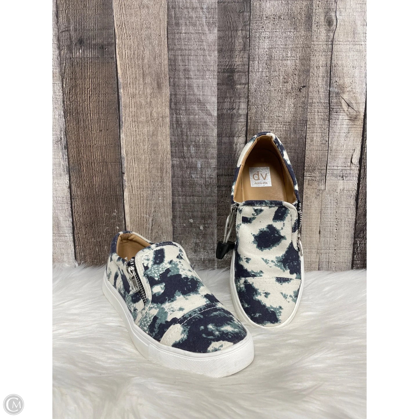 Shoes Sneakers By Dolce Vita In Multi-colored, Size: 7