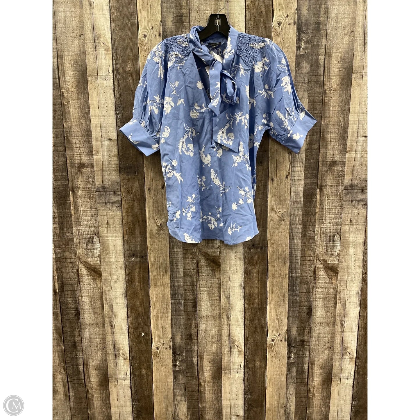 Top Short Sleeve By Ann Taylor In Blue & White, Size: S