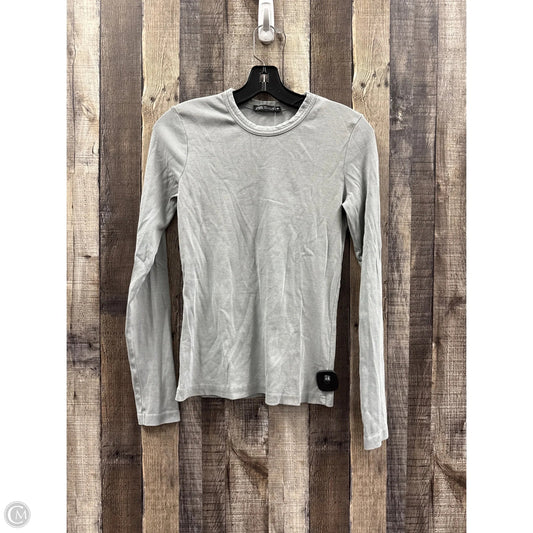 Top Long Sleeve By Zara In Grey, Size: L