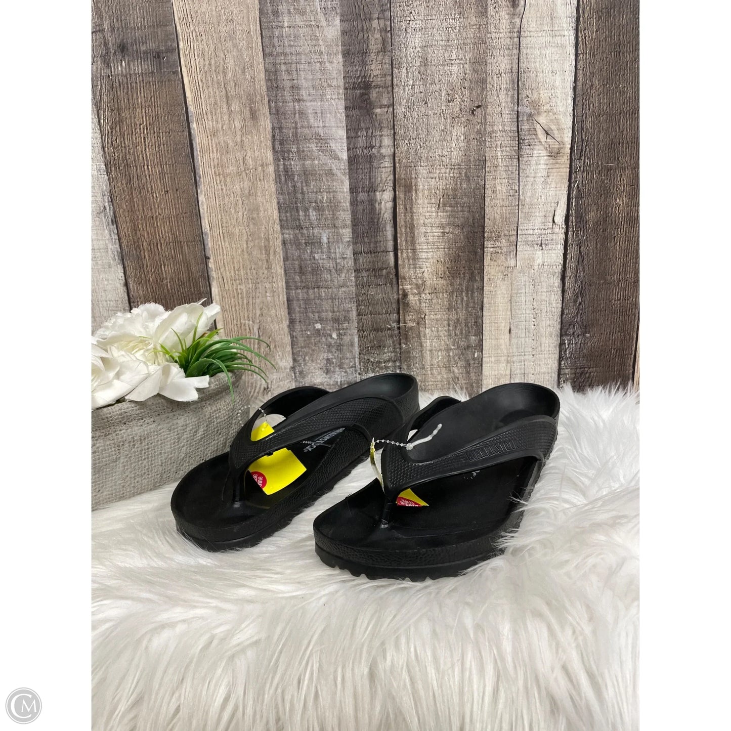 Sandals Flip Flops By Birkenstock In Black, Size: 9