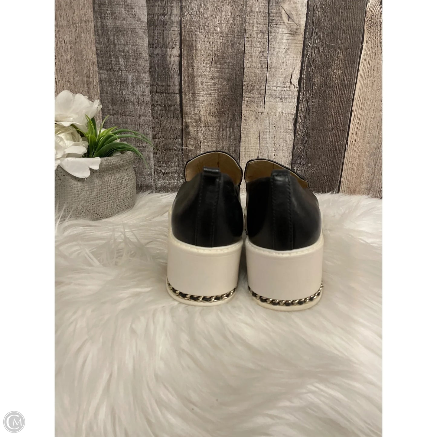 Shoes Designer By Karl Lagerfeld In Black, Size: 6