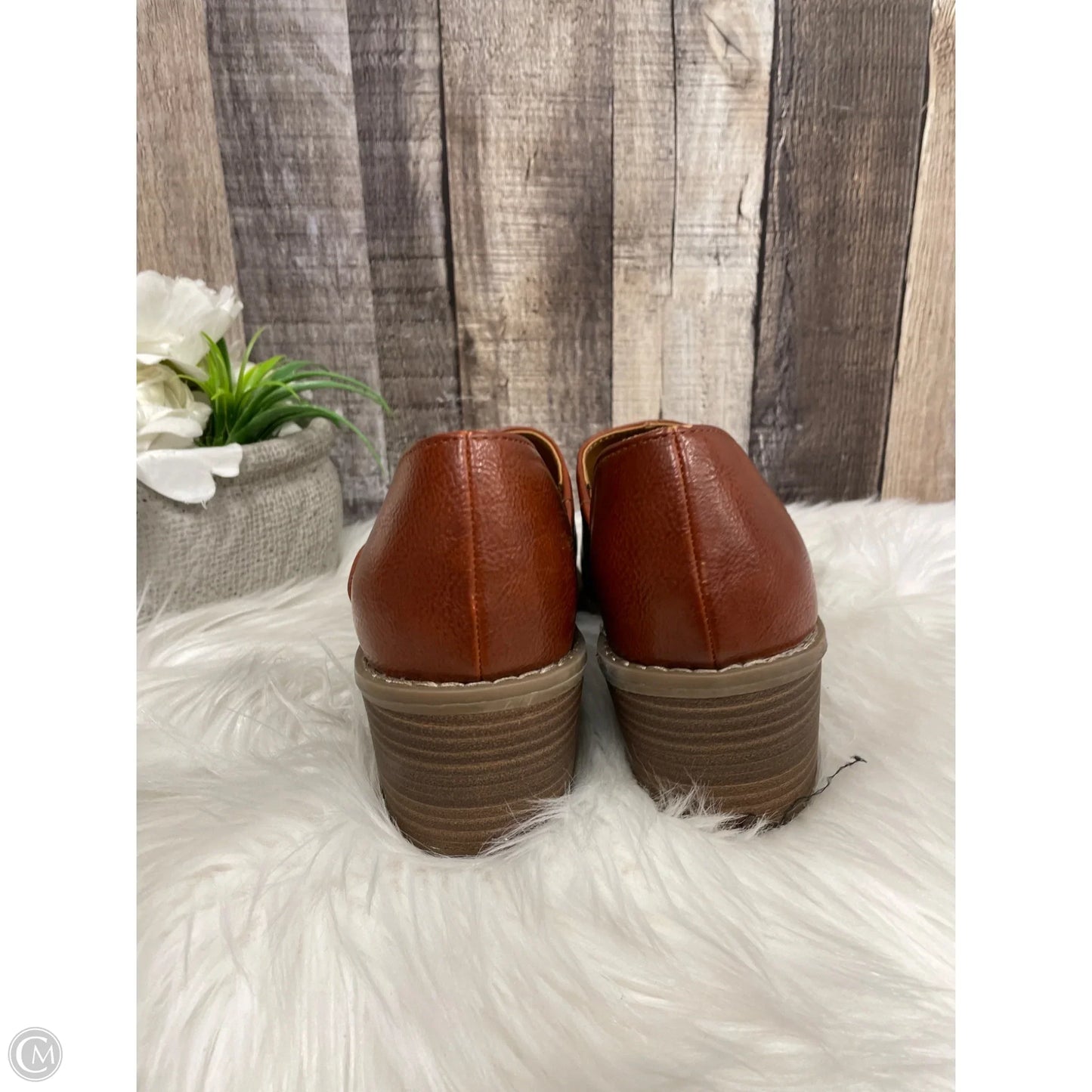 Boots Ankle Flats By Universal Thread In Brown, Size: 10
