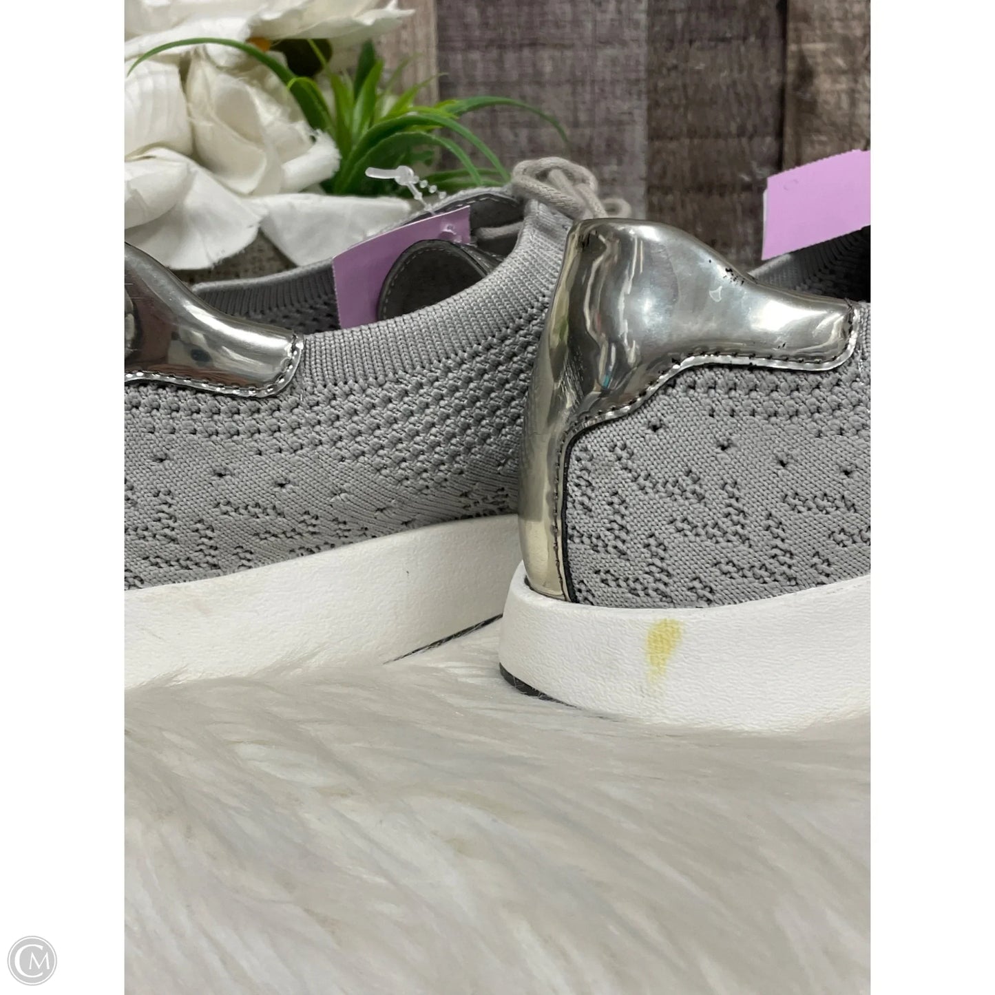 Shoes Sneakers By Cme In Grey, Size: 7