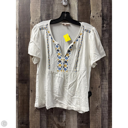 Top Short Sleeve By Skies Are Blue In White, Size: M