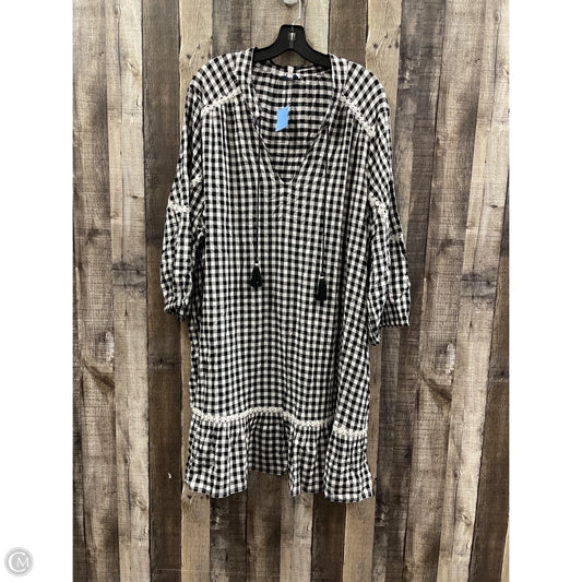 Dress Casual Short By Crown And Ivy In Checkered Pattern, Size: 4x