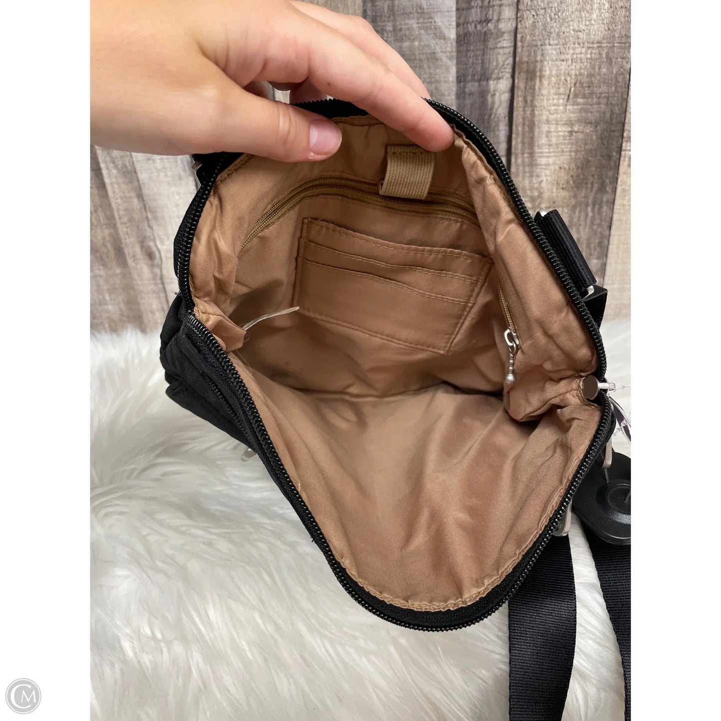 Crossbody By Baggallini, Size: Medium