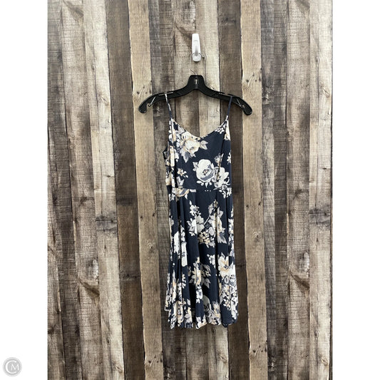 Dress Casual Midi By Old Navy In Floral Print, Size: M